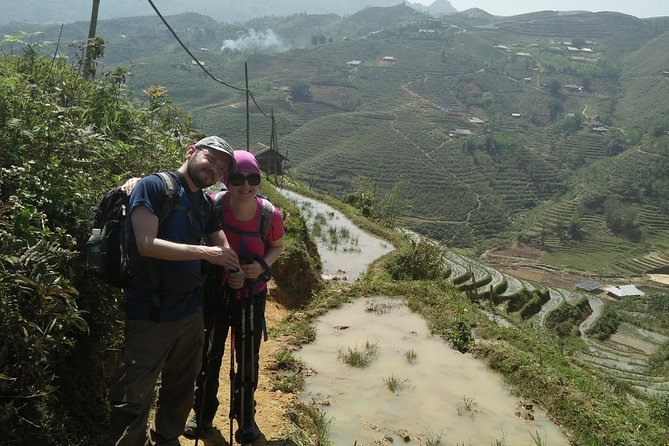 1-day Authentik trek & Panorama valley views - A mountain trek with village life built in