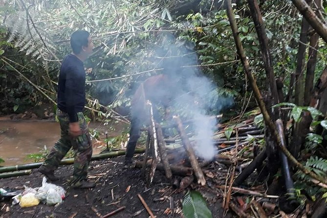 1 Day Trekking Group Tour With Bamboo Cooking / Chiang Rai - Villages, tea plantations, and local life