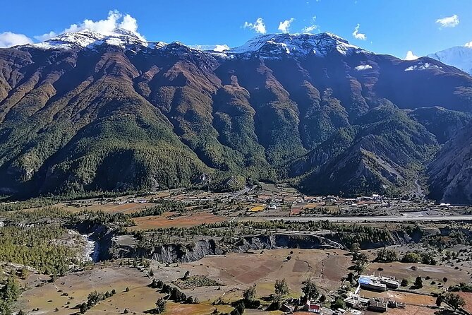 10 Days Annapurna Circuit Trek - Day 4: Pine forest and the first full Manang views