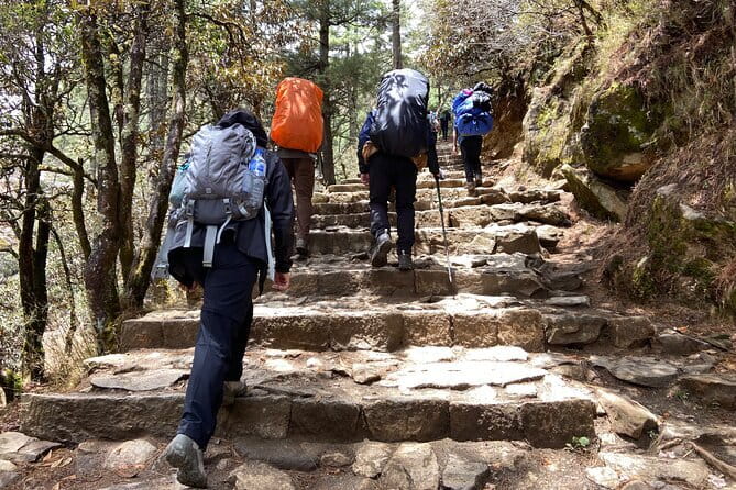 14 Days of Adventure Trekking to Everest Base Camp - The Lukla flight and the first walk to Phakding