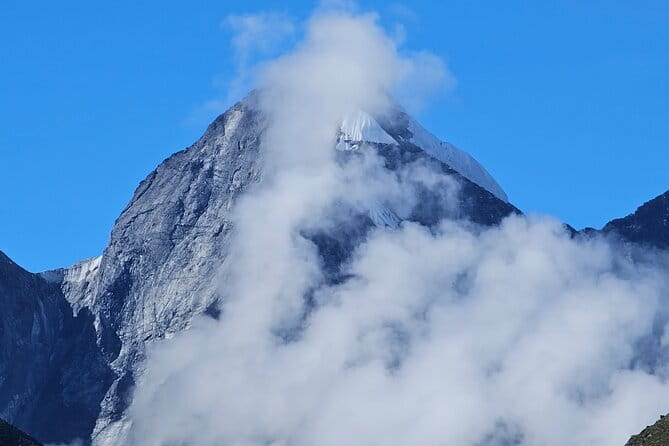 14 Days of Adventure Trekking to Everest Base Camp - Entering Sagarmatha National Park on the way to Namche