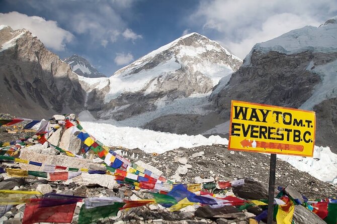 14 Days Private Tour Everest Base Camp Trek - Day 3: Suspension bridges and the climb to Namche Bazaar