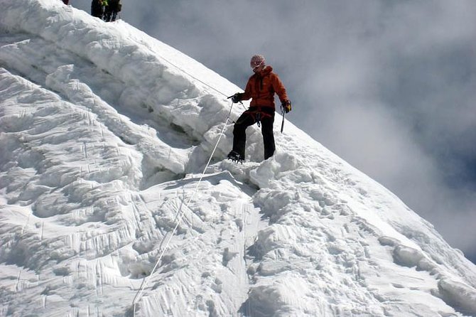 16 Days Island Peak Climbing With Everest Base Camp Private Trip - Key points at a glance
