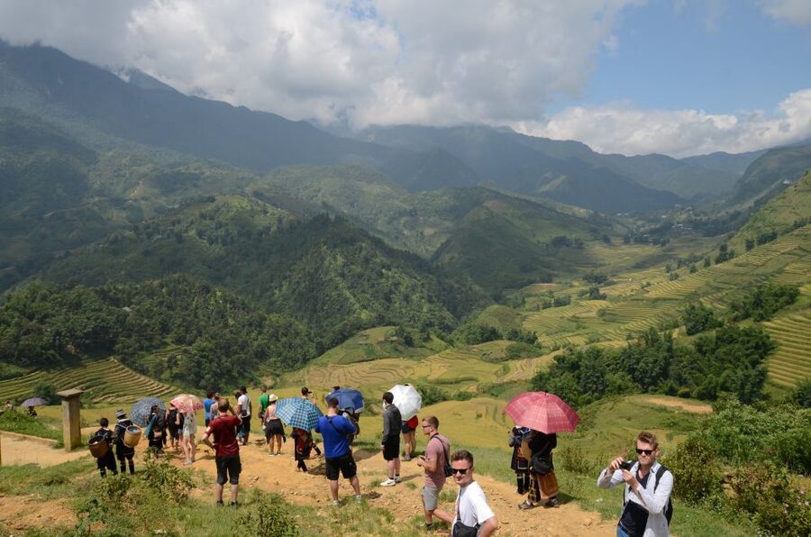 2-Day Sa Pa Ethnic Homestay Tour & Trek with Limousine Bus - The Ta Van homestay after dark