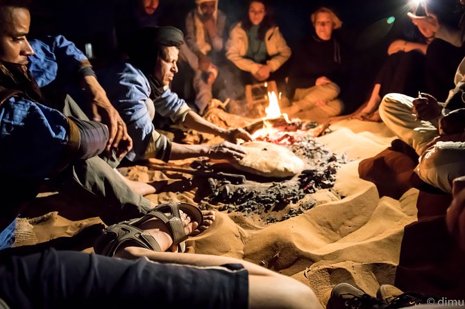 2-day trek - In the footsteps of beetles - Firelight and stars at the desert bivouac