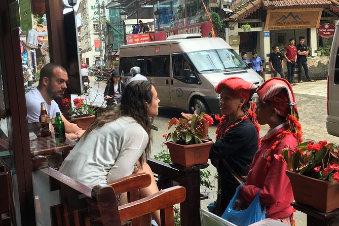 2 days 3 Nights Sapa Trekking Tour by Night Train from Hanoi - The guide arrangement and small group feel