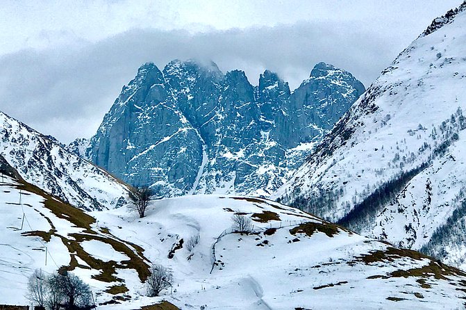 2 Days Private Tour to Kazbegi and Juta Village with Trekking - Sno and the approach to Juta