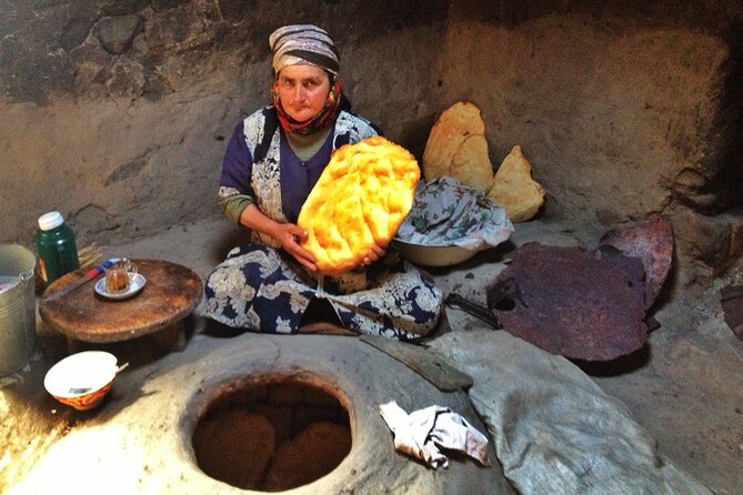3-Day Hiking & Trekking Tour Remote Villages in Guba Azerbaijan - Khinalig morning: village streets and a final hill climb