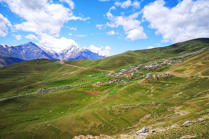 3-Day Hiking & Trekking Tour Remote Villages in Guba Azerbaijan - From Baku to Grizdahna: a long first day