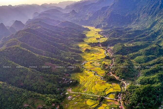 3-day Pu Luong Adventure:Trekking, Waterfall from Hanoi - Day 1: From Hanoi Opera House to Pu Luong