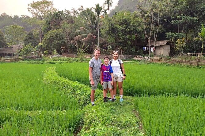3-Day Pu Luong Natural Reserve from Hanoi, Trek with Local Guide - Day one: Hieu Village and the walk to Don Village