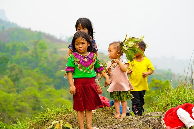 3-day Trekking in Ha Giang - Dong Van Karst Plateau - Day 1: From Thon Tha Village to Quan Ba Heaven Gate
