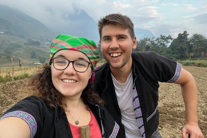 3-Days Sapa Trekking With Local Guide Overnight in Tavan Village - The early Hanoi departure and long road to Sapa