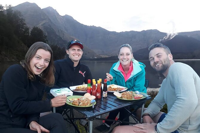 3D/2N Rinjani trekking summit,lake and hot springs. - What the $250 price includes
