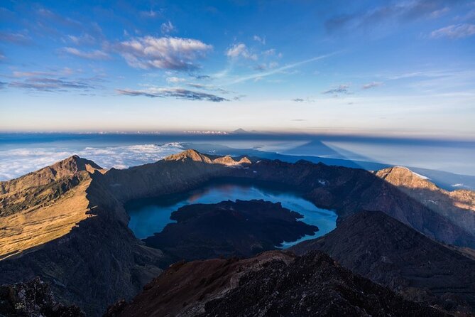 3D/2N Rinjani trekking summit,lake and hot springs. - The 2:30 AM summit start