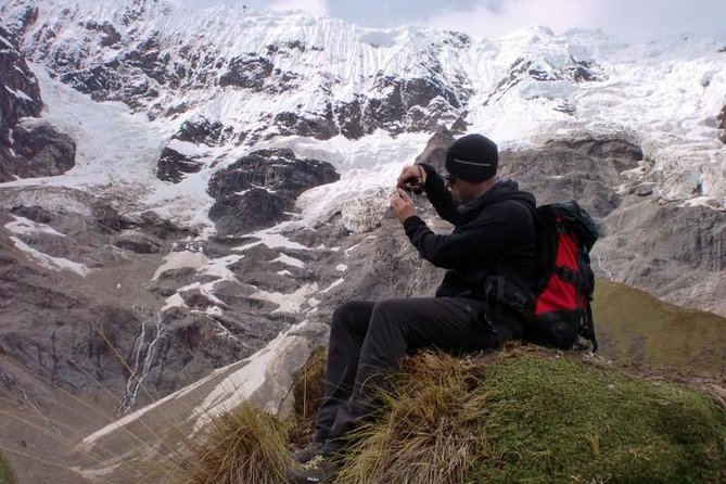 4-Day Salkantay Trek to Machu Picchu - Guides, cooks, and the small-group advantage