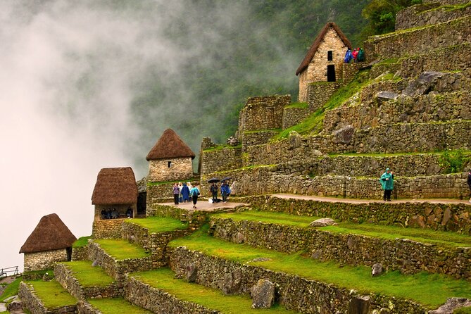 4 Days Inca Trail To Machu Picchu - Lunch in Aguas Calientes and the return to Cusco
