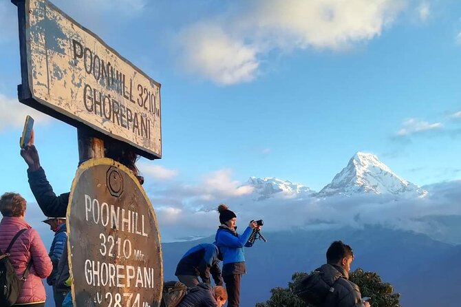 4 Days Poonhill Trek From Pokhara To Pokhara - Day 3: Poon Hill sunrise, Deurali, and the walk to Ghandruk