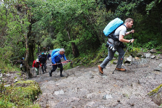 7-Day: Inca Trail Trek to Machu Picchu Group Tour - Day 3: Piscacucho to Wayllabamba