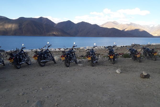 7-Day Kuari Pass Trek - Day 3: A suspension bridge and the climb to Pana