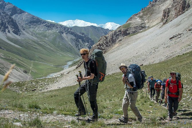 8 Days Trekking in Kyrgyzstan: Alay Mountains Adventure - Day 2: An easy valley approach to the first yurt camp