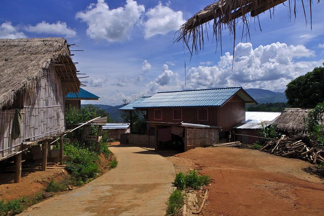 Akha private eco-trekking 2 days 1 night Chiang Rai - Leaving Chiang Rai between 8:30 and 9:00am