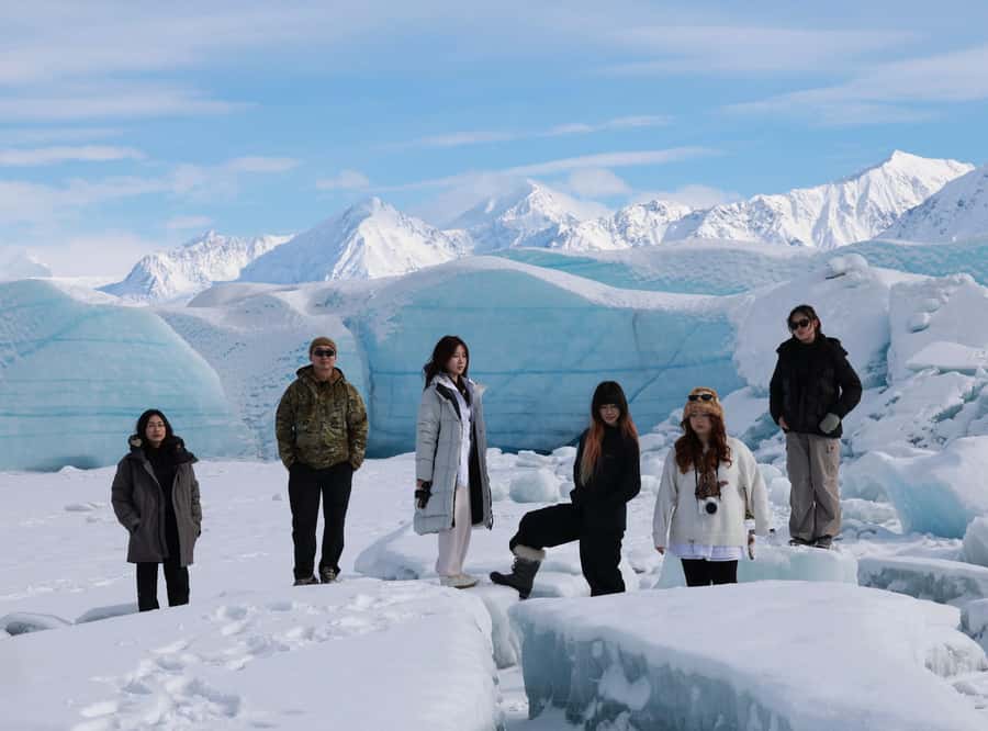 Anchorage: Matanuska Glacier Hike with Transfers - Who should book this glacier walk?