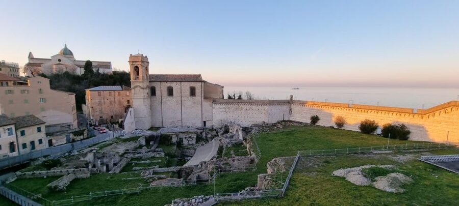 Ancona: Urban Trek Tour with Wine and Food Tasting - Ivonne Raffaeli Gives the Walk a Personal Scale