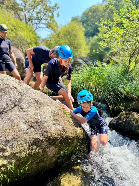 Arcos de Valdevez: River Trekking Tour with a Local Guide - How the guide-led format helps