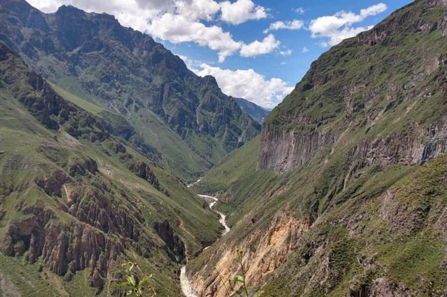 Arequipa: Colca Canyon Trekking 2 days and 1 night + food - How to prepare for two hard days