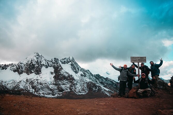 Ausangate and Rainbow Mountain Trek – 3 Days / 2 Nights - Day three: Vinicunca before the main rush