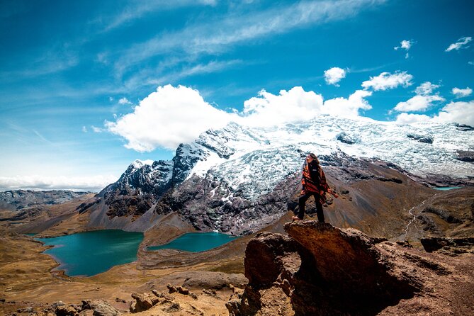Ausangate and Rainbow Mountain Trek – 3 Days / 2 Nights - Day one: Upis, Ausangate views, and Hatun Pucacocha