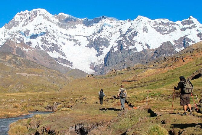 Ausangate Trek 5 Days - Day 5: Food, weaving, and a local welcome