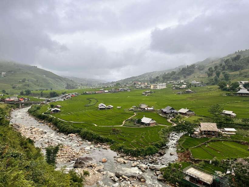 AUTHENIC 2D1N Trek & Bungalow Retreat with Dinh Hmong Family - Day one: from Sapa to Muong Hoa Valley