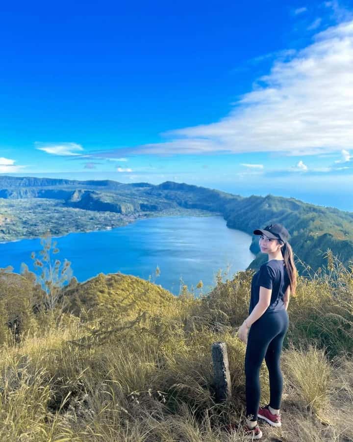 Bali: Caldera Sunrise Trek and Natural Hot Spring - Leaving around 2:00 am and reaching Lake Batur