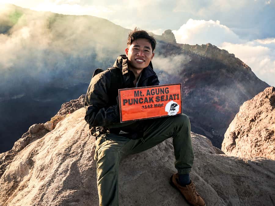 Bali/Mount Agung: Sunrise Trekking Adventure With Transfers - What to pack for the cold and loose rock