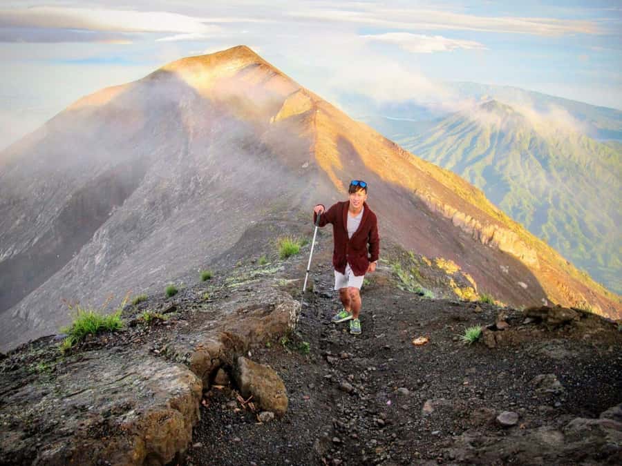 Bali: Mount Agung Sunrise Trekking Tour via Besakih Temple - From Pura Pengubengan Besakih into the night