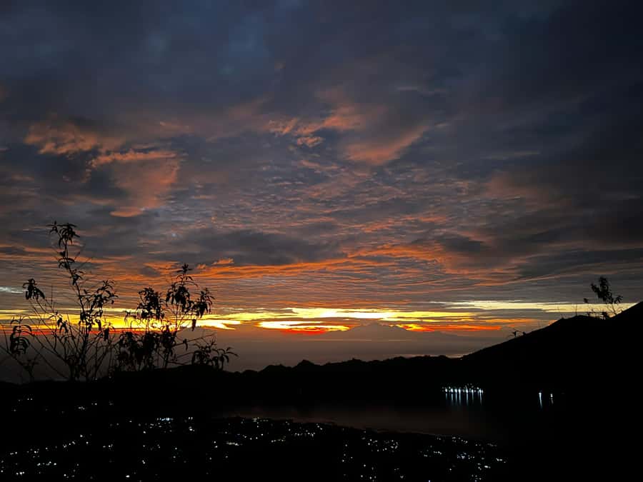 Bali: Mount Batur Sunrise Trek & Lake Batur Canoe Tour - Who should choose this trek and canoe combination?