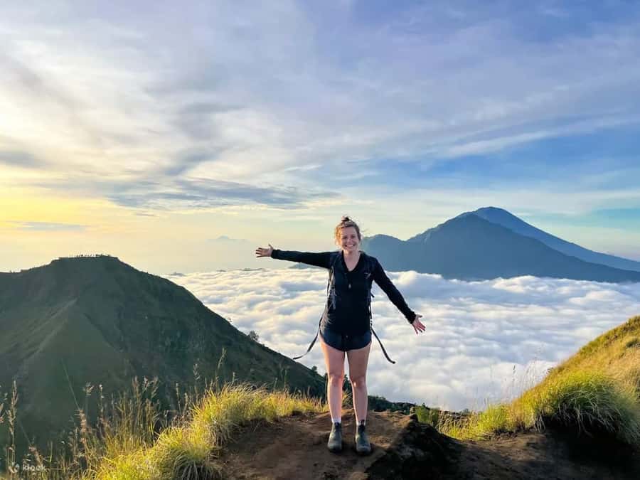 Bali: Mount Batur Sunrise Trek & Ubud Zip-Line Adventure - Sunrise over the caldera and Lake Batur