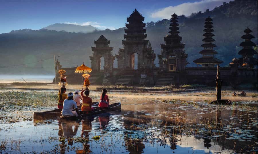 Bali: Twin Lakes, Handara Gates, and Forest Trekking Tour - Key points to know before booking