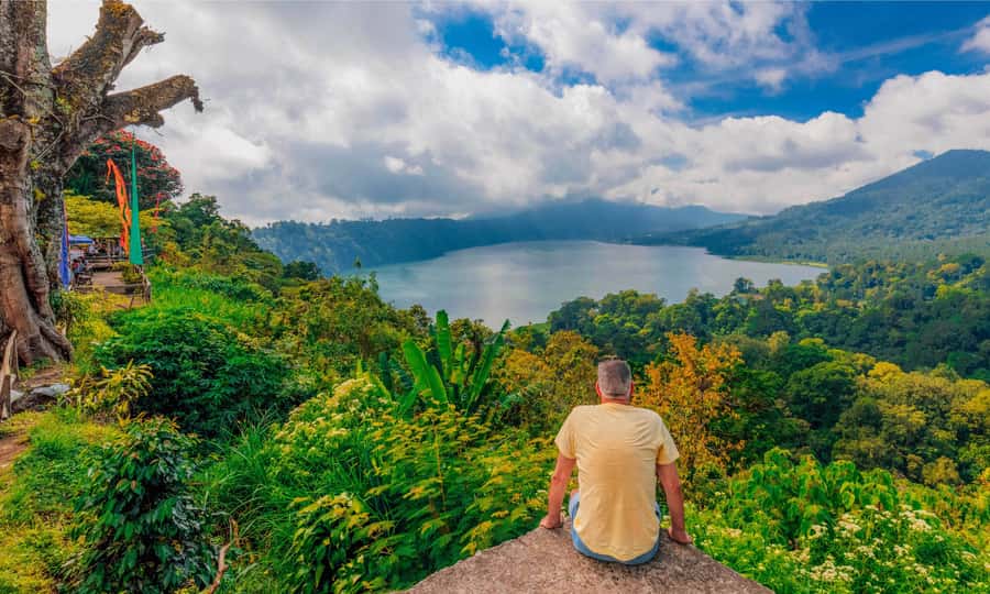Bali: Twin Lakes, Handara Gates, and Forest Trekking Tour - Why this northern Bali route is worth your early alarm