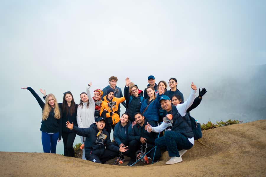 Banyuwangi: Ijen Crater Bluefire and Sunrise Guided Trek - What the $25 price really covers