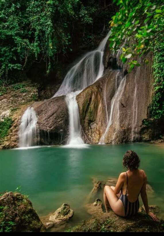 Bohol: Hidden Waterfall Hopping and Jungle Trek Adventure - Group size, guides, and the pace of the day