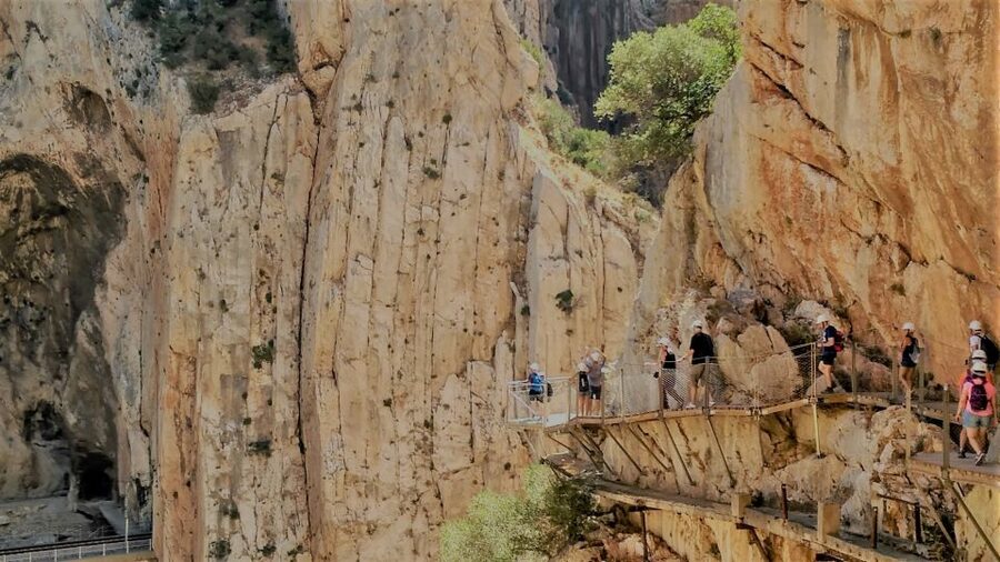 Caminito del Rey: Trekking Tour with Hiking Guide - Views, old works, and photo stops