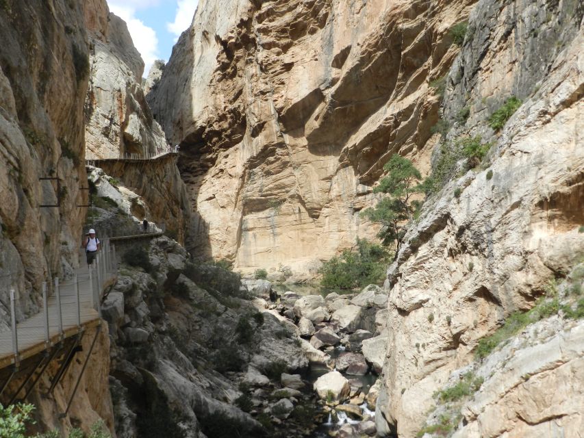 Caminito del Rey: Trekking Tour with Hiking Guide - Timing, weather, and what to wear