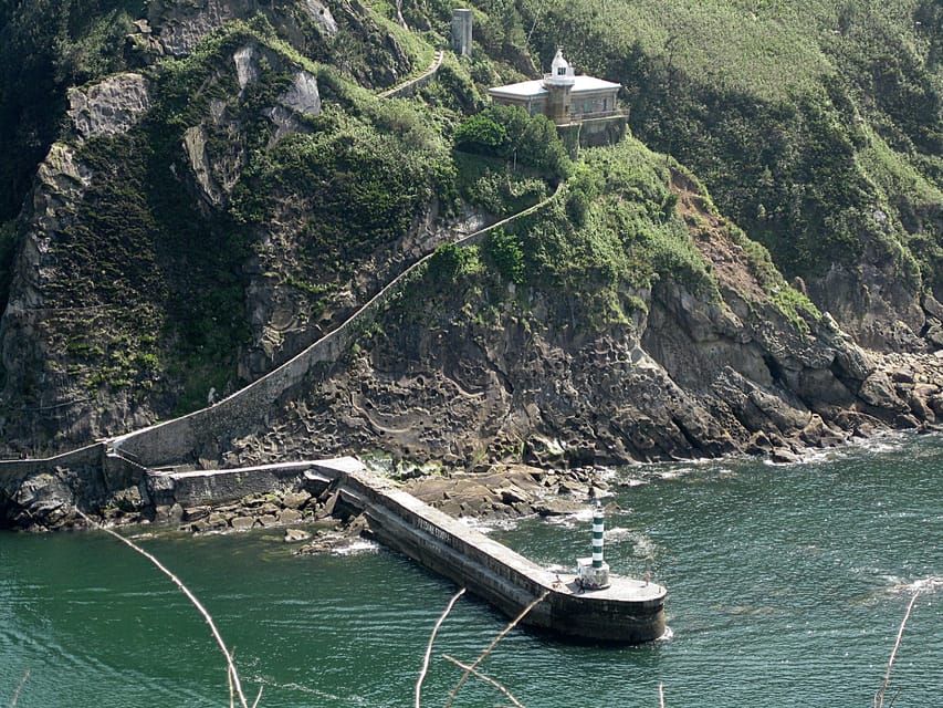 Camino de Santiago hike in San Sebastian - Guide style and the personal side of the walk
