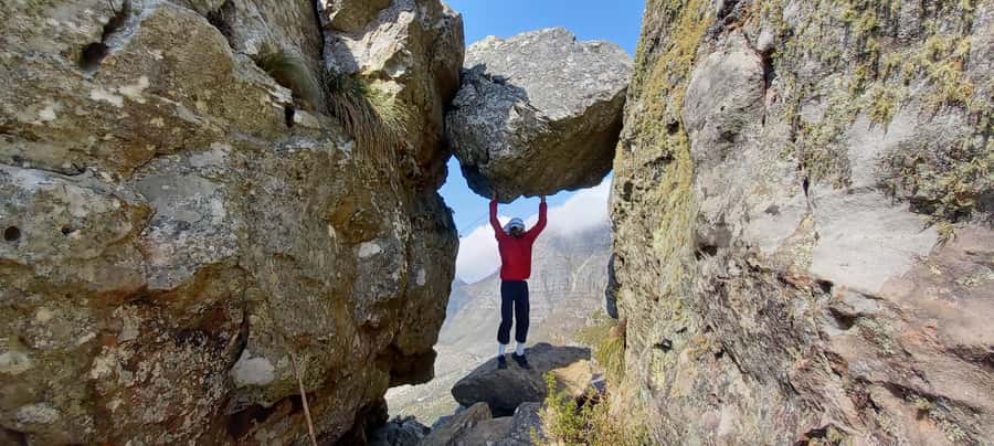 Cape Town: Table Mountain Hike via India Venster Morning - What the guide adds beyond route finding