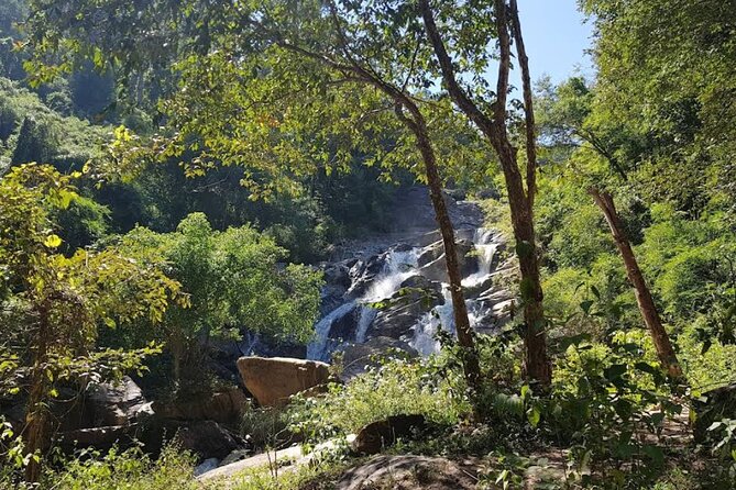 Chiang Mai 2 Day 1 Night Jungle Trekking and Bamboo Rafting - The 9:00 AM start and the ride to the market