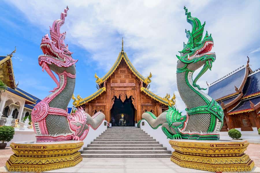 Chiang Mai: Chiang Dao Caves and Jungle Trek with Lunch - The market stop gives lunch a local start