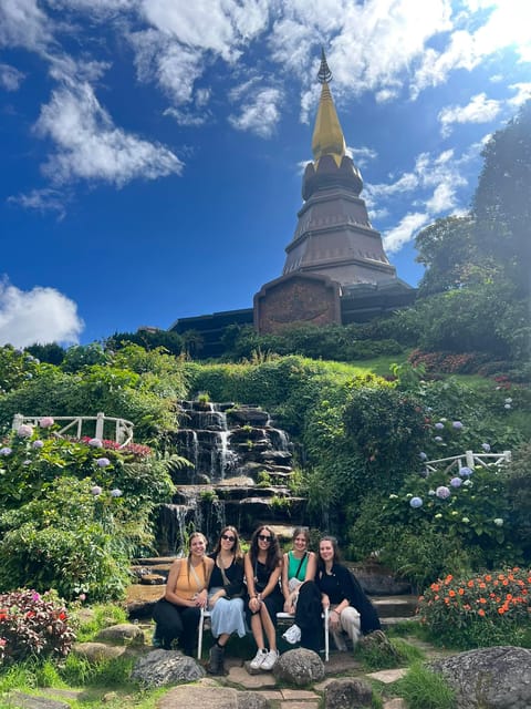 Chiang Mai: Doi Inthanon Park and Pha Dok Siew Trail Trek - Hmong market and mountain food